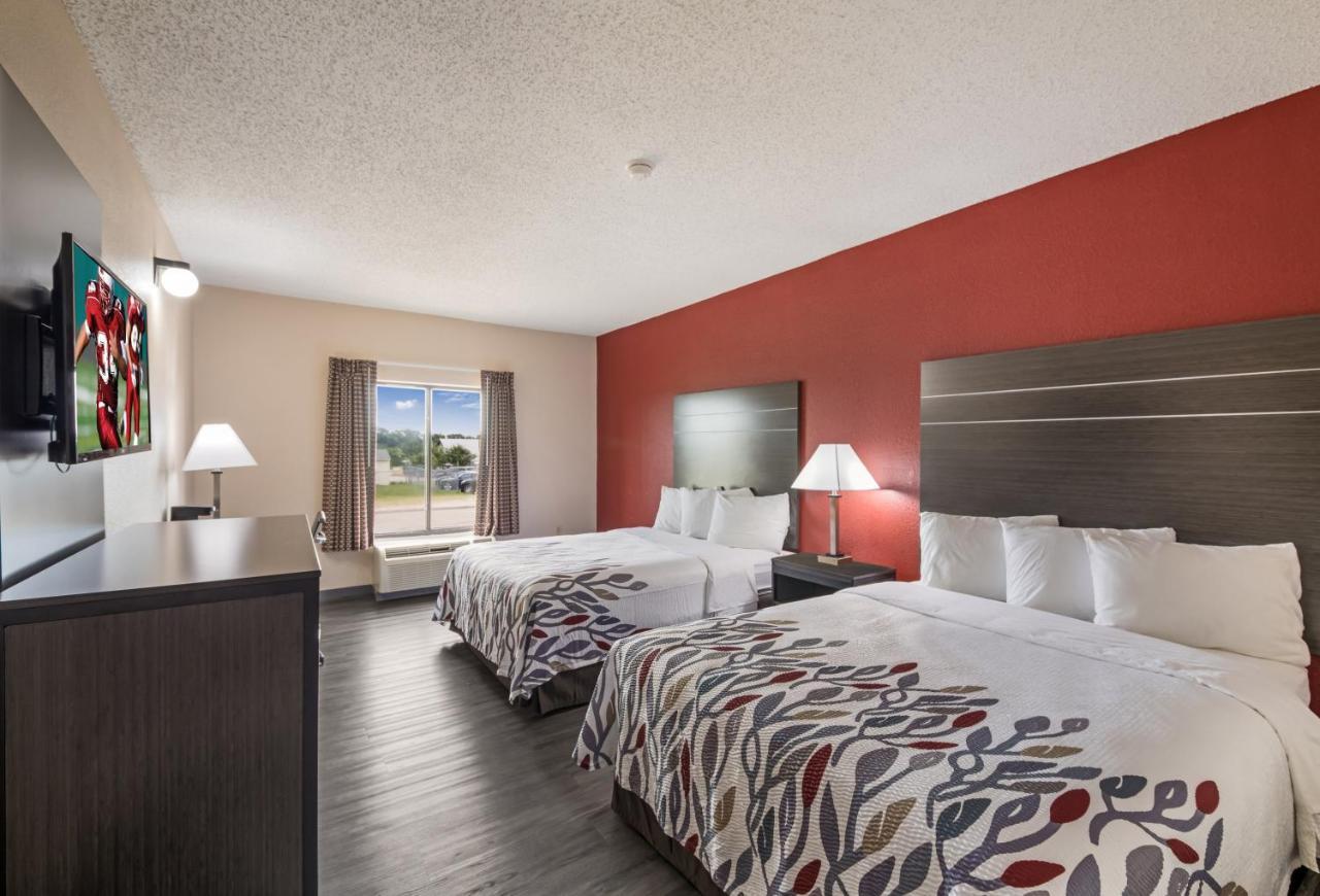 Red Roof Inn & Suites Austin East - Manor Zewnętrze zdjęcie