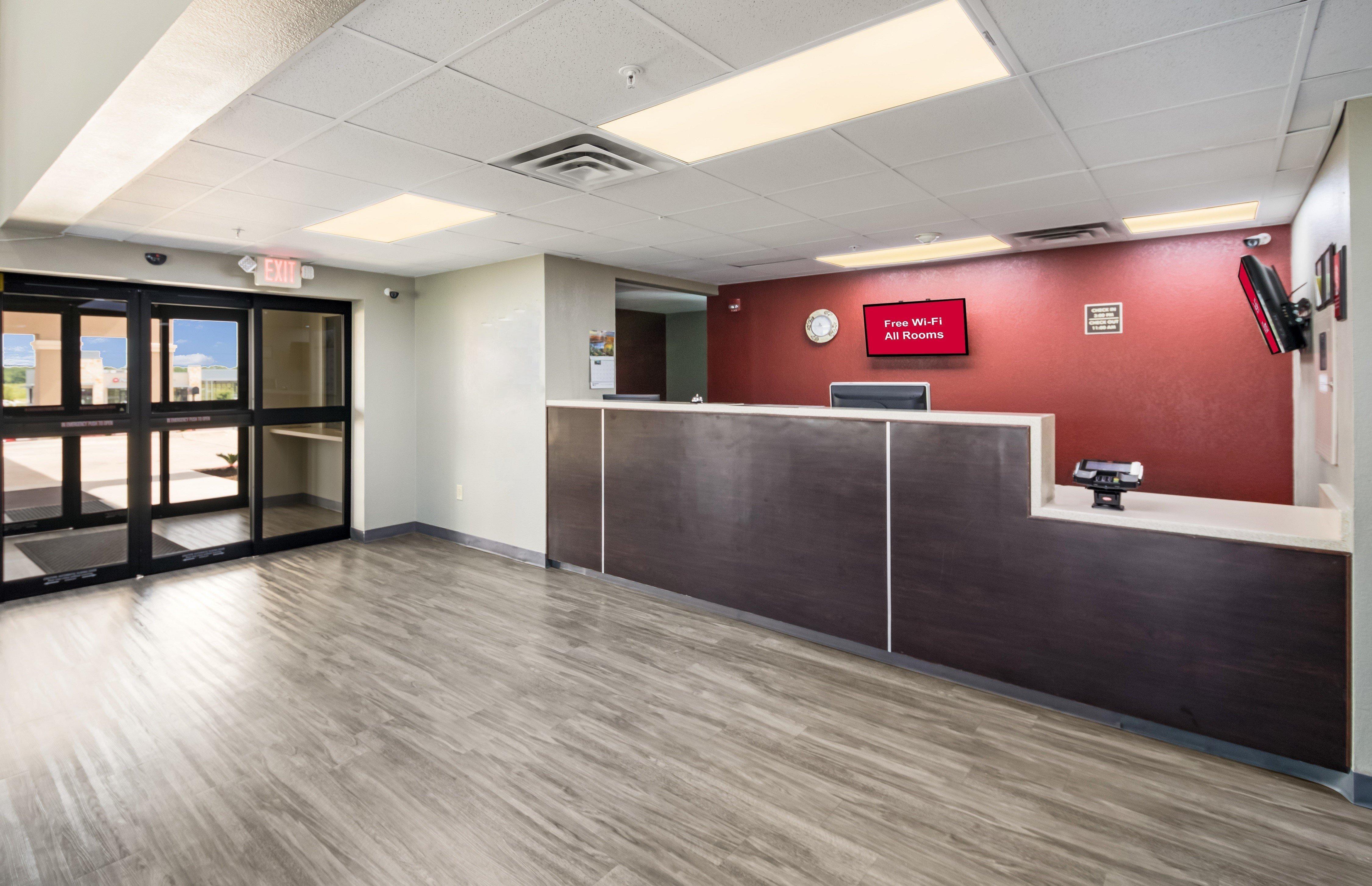 Red Roof Inn & Suites Austin East - Manor Zewnętrze zdjęcie
