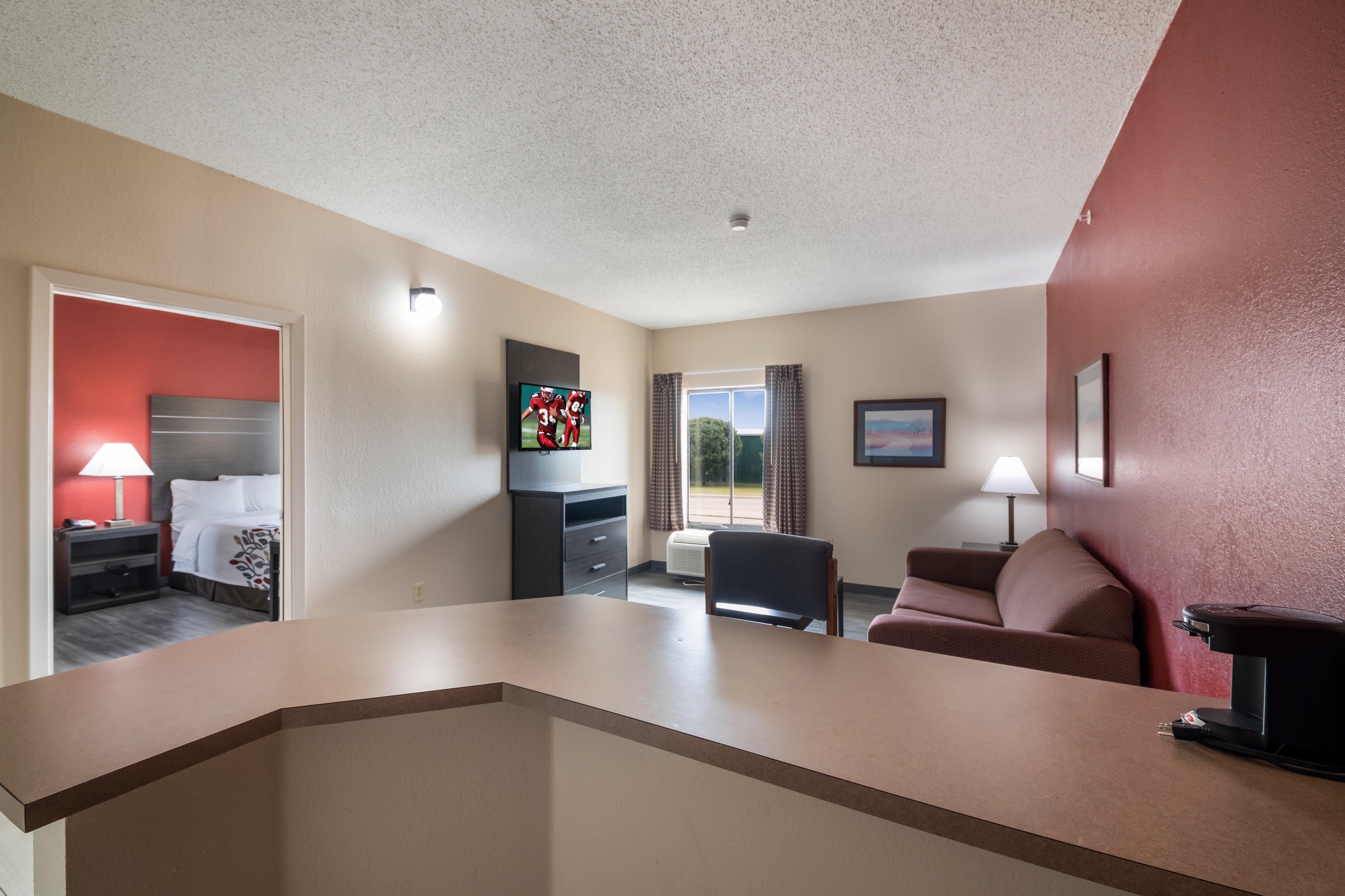 Red Roof Inn & Suites Austin East - Manor Zewnętrze zdjęcie