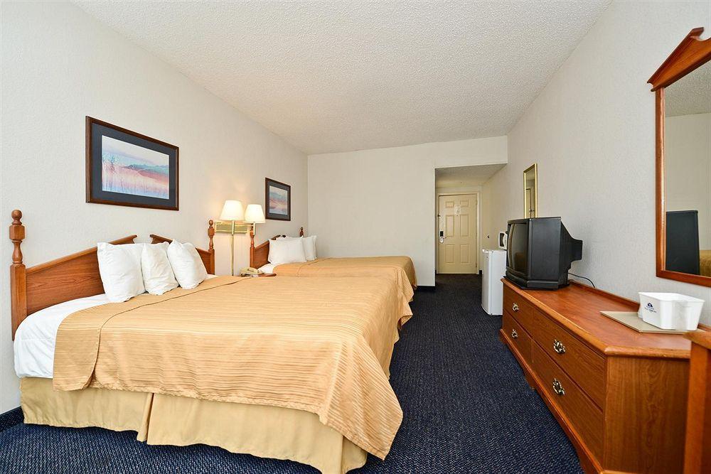 Red Roof Inn & Suites Austin East - Manor Pokój zdjęcie