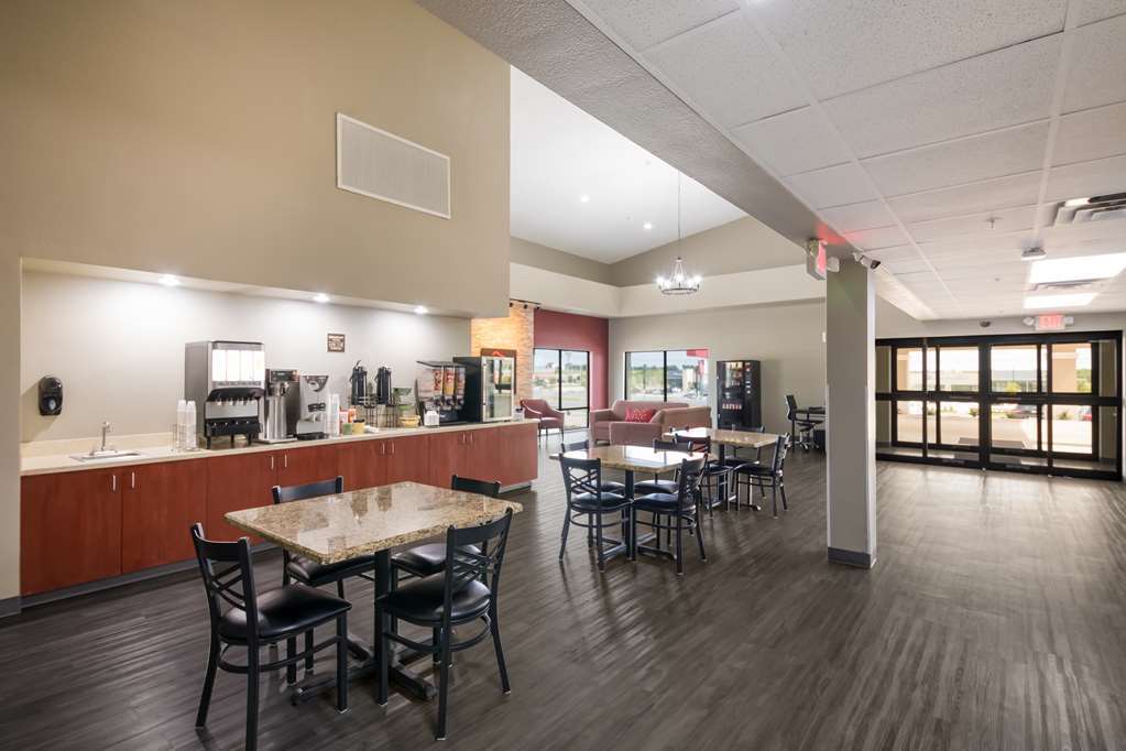 Red Roof Inn & Suites Austin East - Manor Udogodnienia zdjęcie